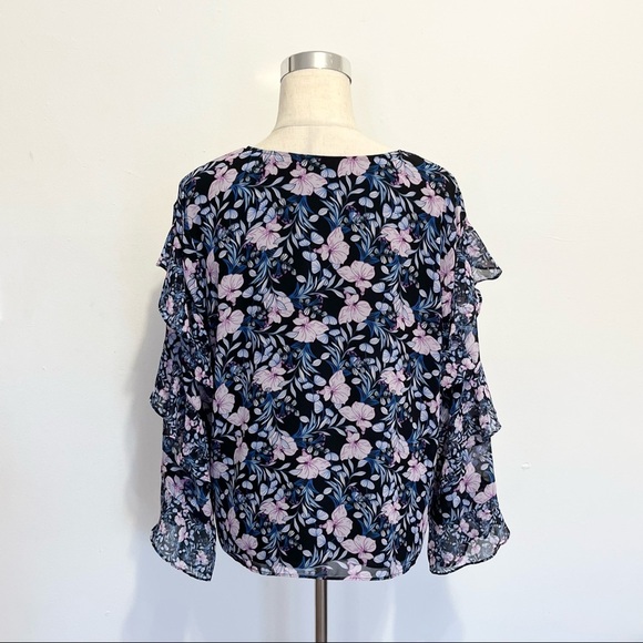 Vince Camuto Floral Print Ruffle Blouse Womens Size Medium - Picture 9 of 10